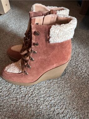 Jessica Simpson Rust Suede Lace-Up Wedge Boots with Cream Sherpa